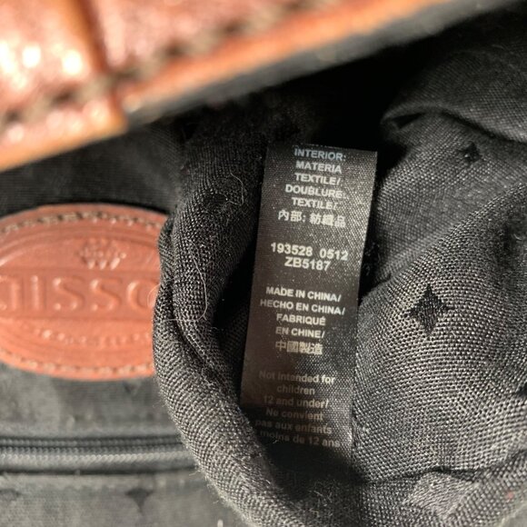 Vintage FOSSIL Crossbody Flap Saddle Bag Black/Brown Leather w/ Key Charm NICE - Picture 13 of 14